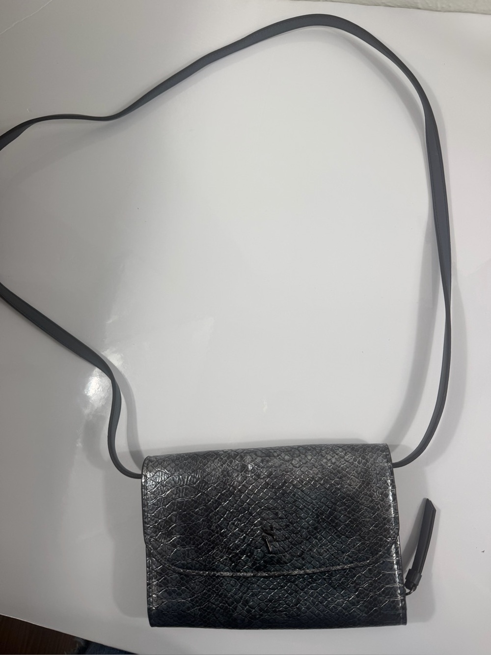Simply Vera Vera Wang Metallic Crossbody Bag